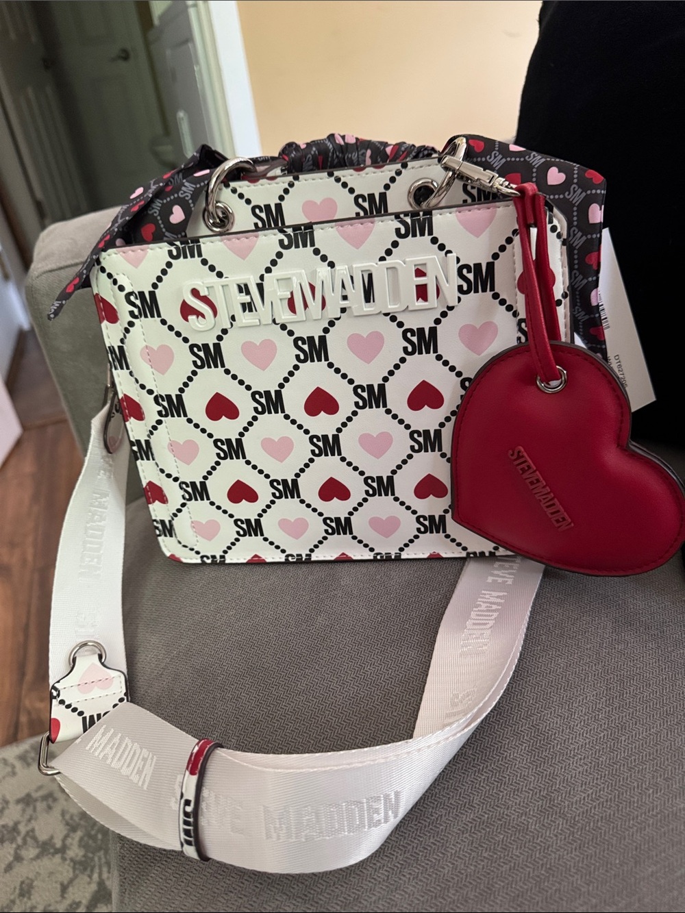 Steve Madden Bevelyn Heart Satchel with coin purse and 2 cross body straps!